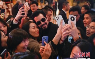 “创二代”李寒穷接班，能否带领雅戈尔重返“青春”？